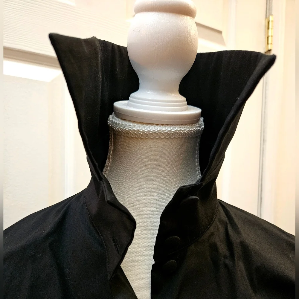 NEW ISABEL DE PEDRO Black Art Queen Saint Print Top 10 M (Featured at a Museum) - Picture 6 of 10